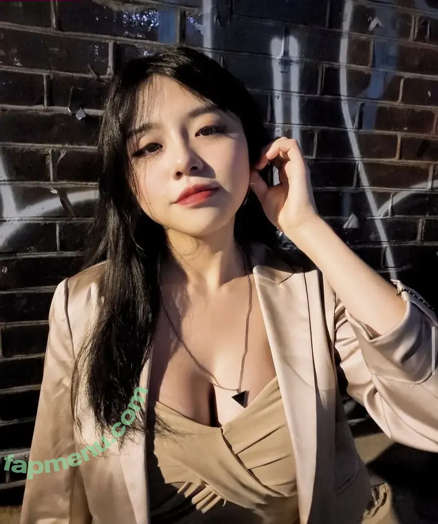 Yeo_ul nude photo #0120 (yeo._.ul2 / 해까닥여울이)