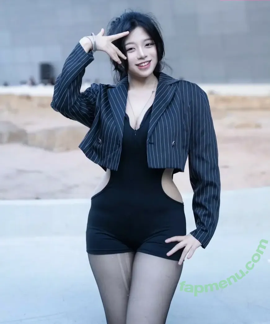 Yeo_ul nude photo #0147 (yeo._.ul2 / 해까닥여울이)