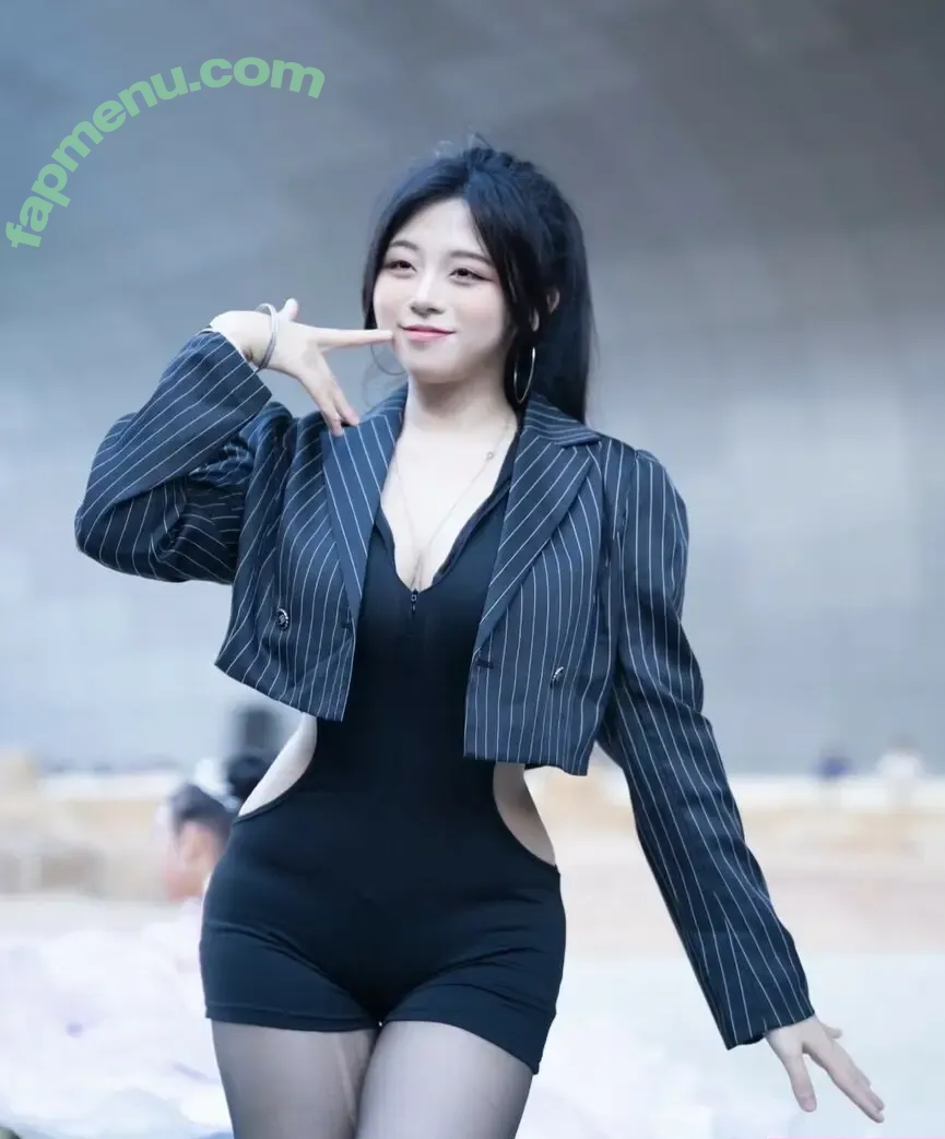 Yeo_ul nude photo #0148 (yeo._.ul2 / 해까닥여울이)