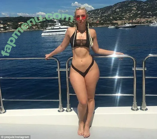 Yes Julz nude photo #0002 (Yes Julz)