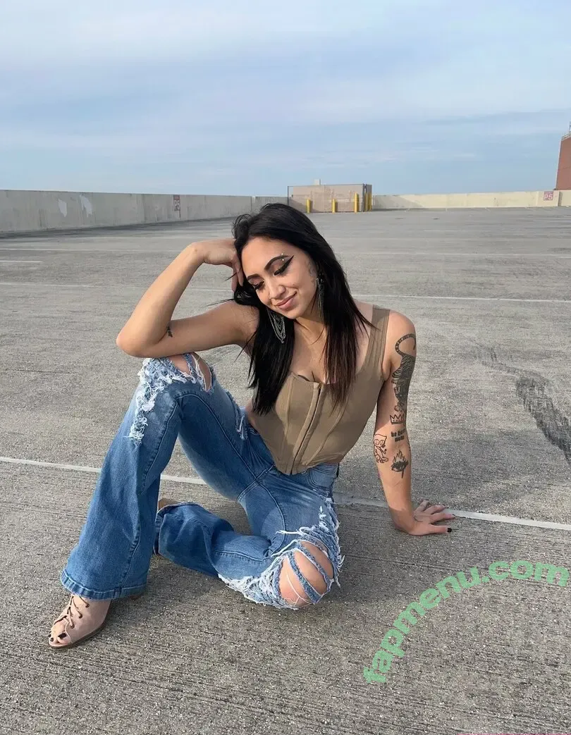 yeshunnixx nude photo #0015 (yeshunnixx)