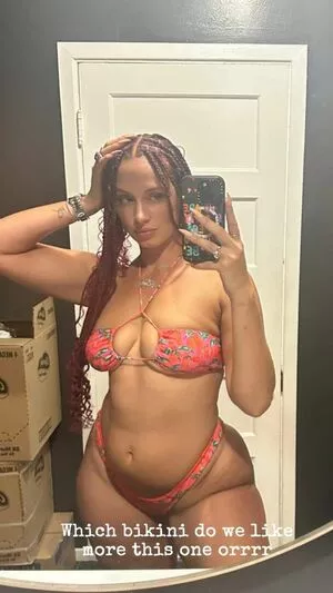 Yesjulz nude photo #0093