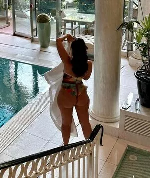 Yesjulz nude photo #0114