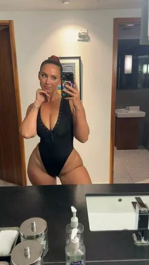 Yesjulz nude photo #0340