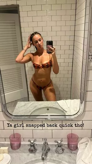 Yesjulz nude photo #0445