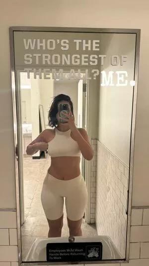 Yesjulz nude photo #0467