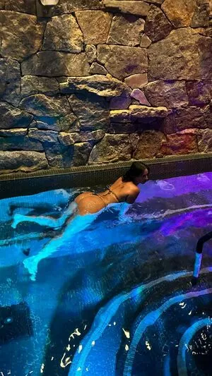 Yesjulz nude photo #0476