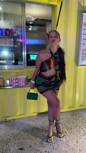 Yesjulz nude photo #0482