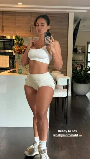 Yesjulz nude photo #0488