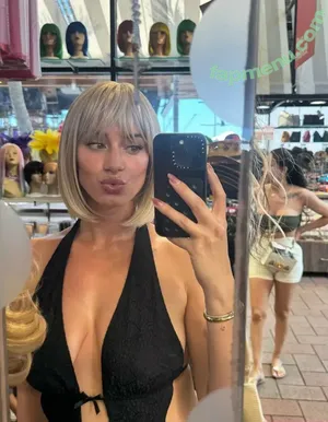 Yesjulz nude photo #0760