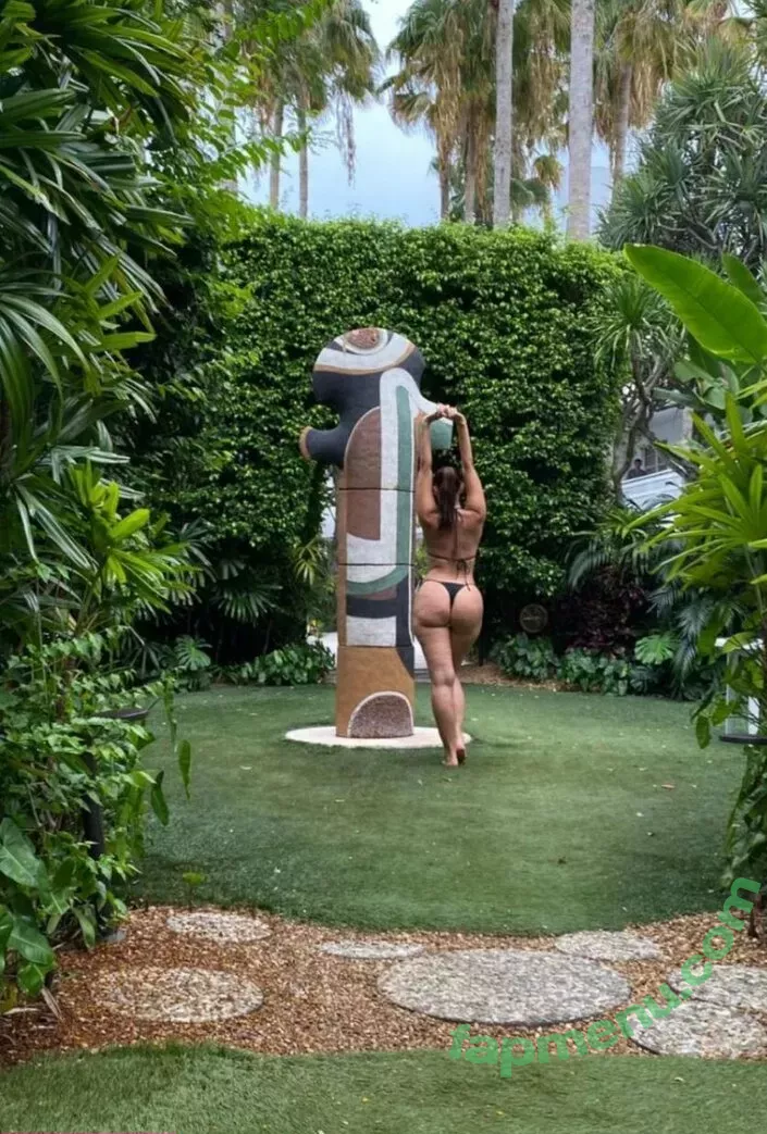 Yesjulz nude photo #0180 (Yesjulz)