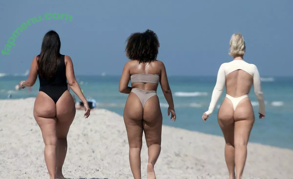 Yesjulz nude photo #0221 (Yesjulz)