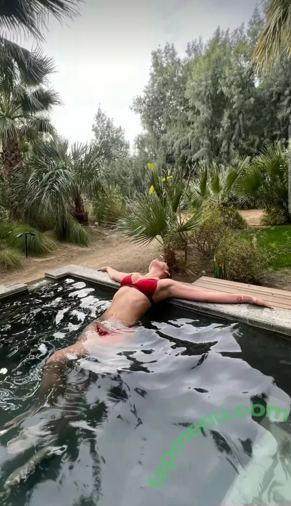 Yesjulz nude photo #0241 (Yesjulz)