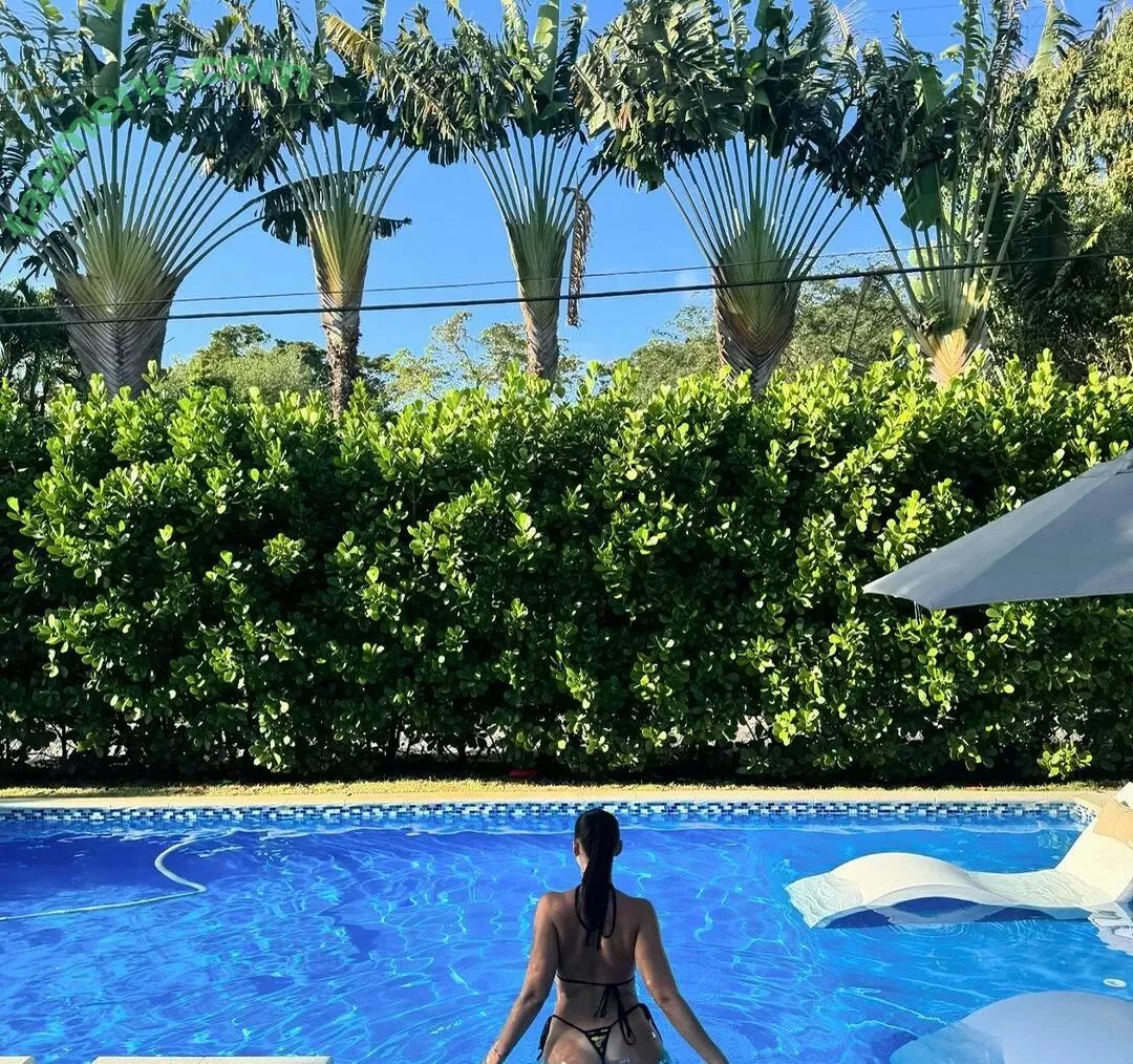 Yesjulz nude photo #0290 (Yesjulz)