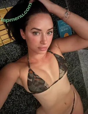 Yesjulz nude photo #0146