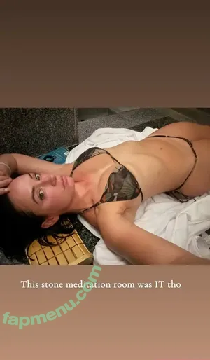 Yesjulz nude photo #0153