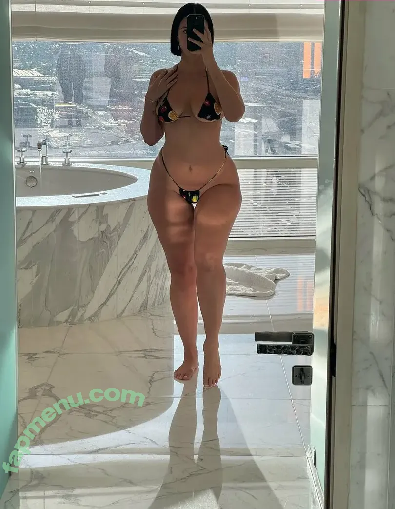 Yesjulz nude photo #0148 (Yesjulz)