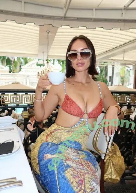 Yesjulz nude photo #0180 (Yesjulz)