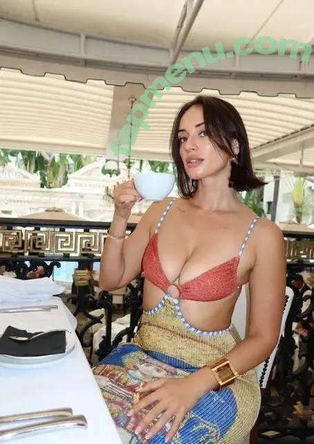 Yesjulz nude photo #0181 (Yesjulz)