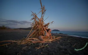 yesonee /  / ariaaback / arialll nude photo #0649