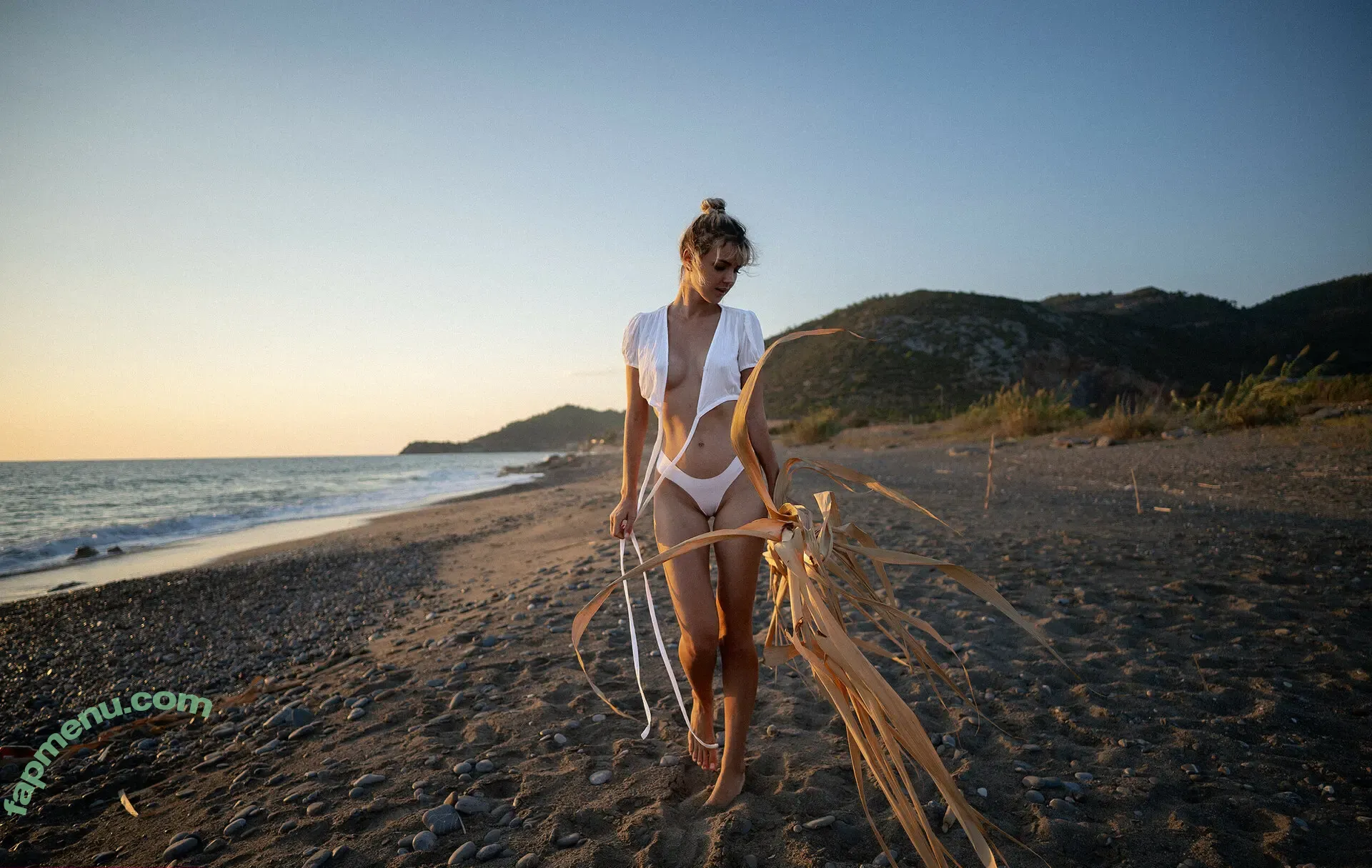 yesonee nude photo #0638 ( / ariaaback / arialll)