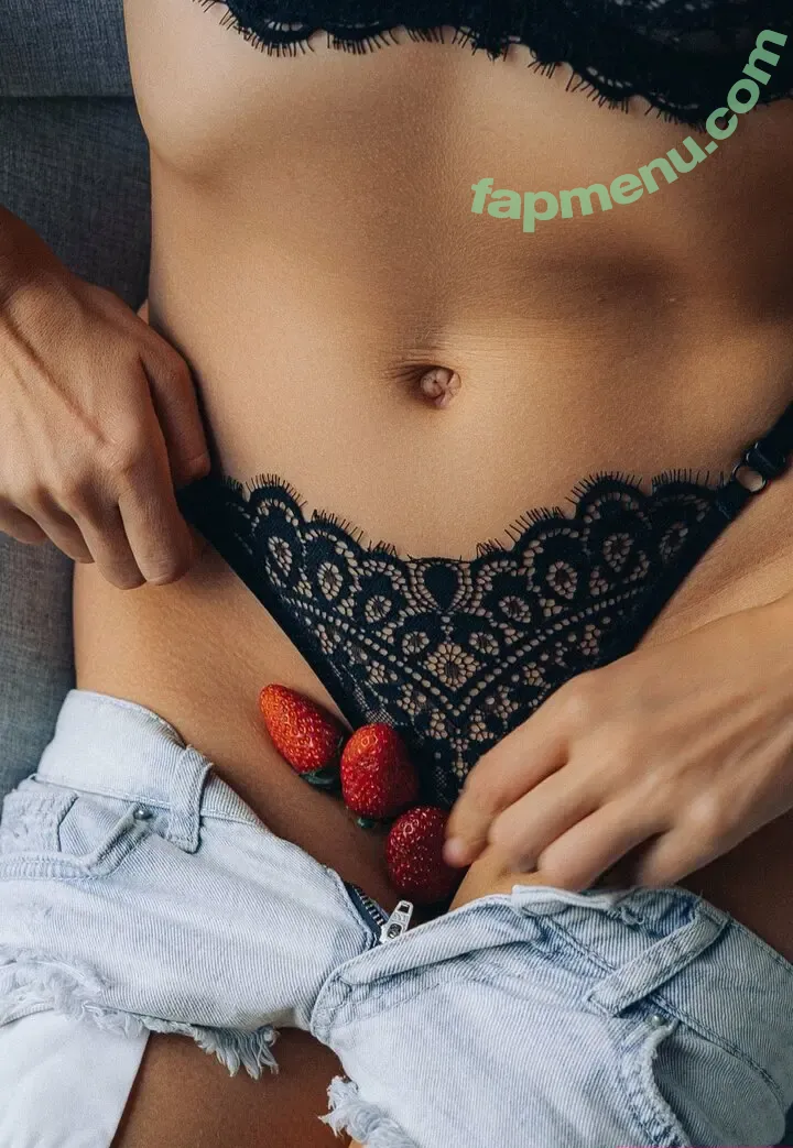 yesoneefree nude photo #0012 (yesoneefree)