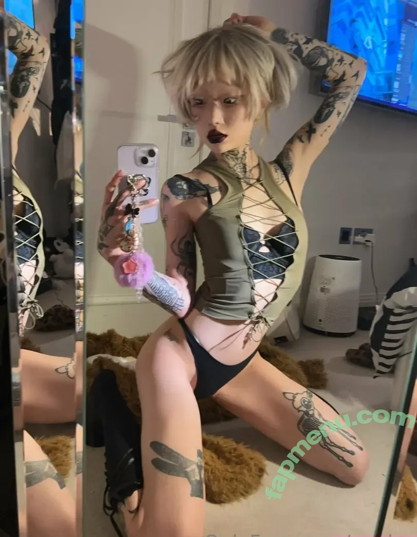 yeule nude photo #0023 (yeul_e)