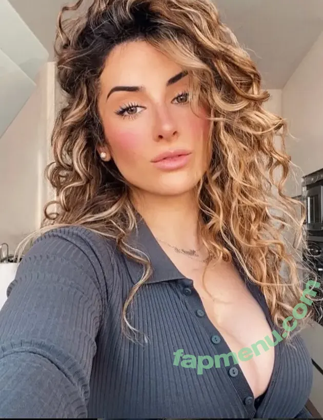 Ygwbt nude photo #1904 (Ygwbt)