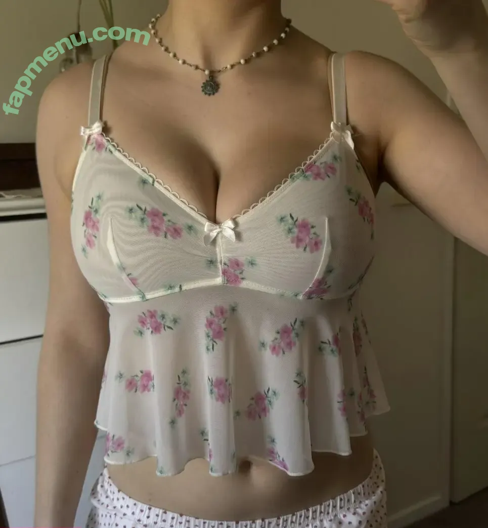 Ygwbt nude photo #1990 (Ygwbt)