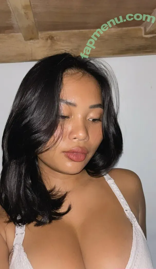 Ygwbt nude photo #2114 (Ygwbt)