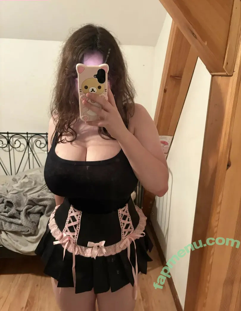 Ygwbt nude photo #2246 (Ygwbt)