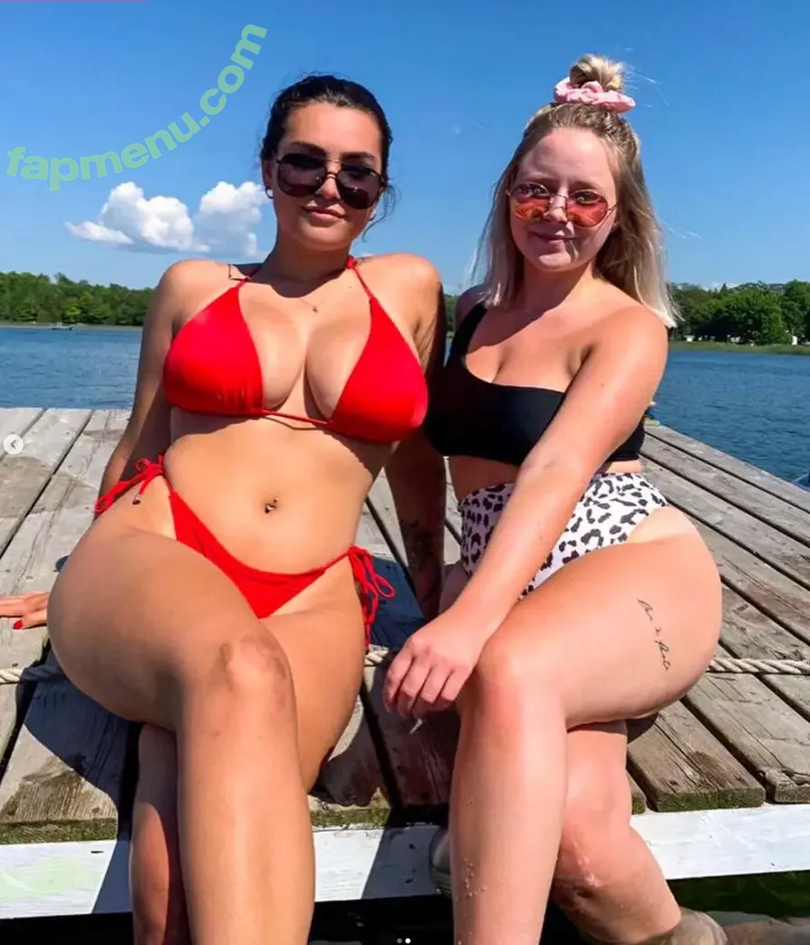 Ygwbt nude photo #2376 (Ygwbt)