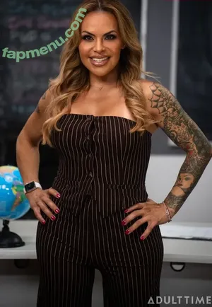 Yhivi / kae_yli nude photo #0084