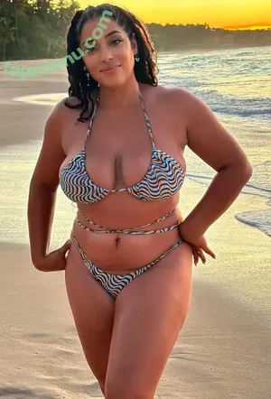  nude photo #0002