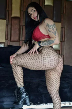 Yineth Medina / yinethfit / yinethfit_ nude photo #0014