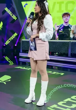 Yinsu Collins / YinsuCollins nude photo #0098