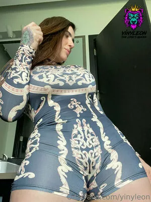Yinyleon / Yinyleonofficial nude photo #0457
