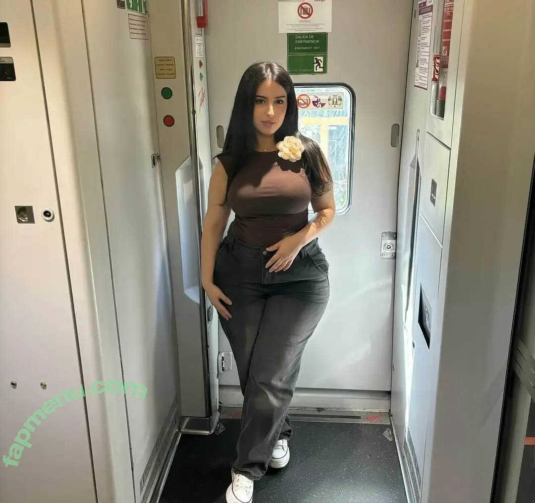 YiYi nude photo #0040 (Ja.gati / Truong Kha Di / tuilayiyi / yiyitruong99)