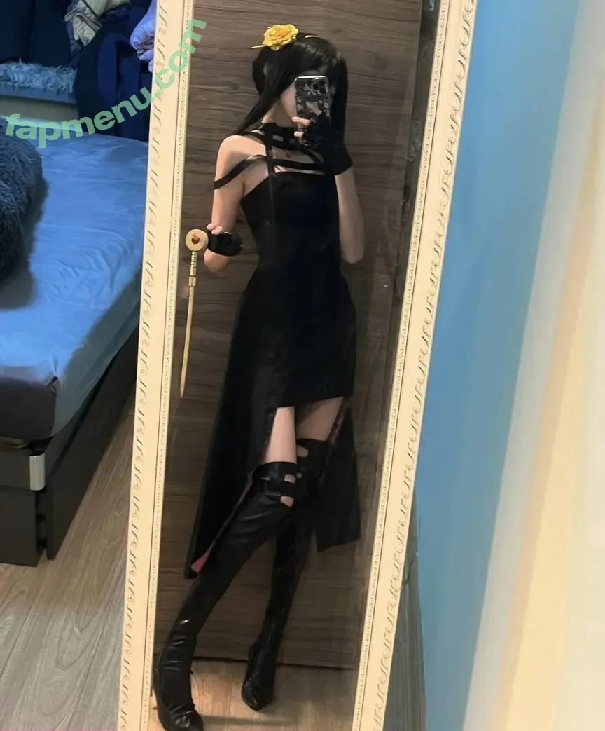yizarrh nude photo #0004 (yizarrh)