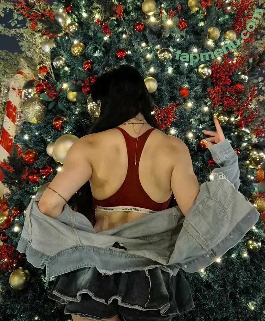 ykl.n nude photo #0036 (Yaklin / firstletterisY / yklorena)