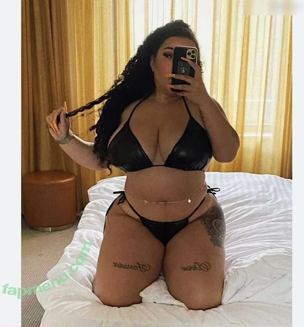 Yma Louisa nude photo #0003 (sirenivystar / yma.louisa / ymalouisa)