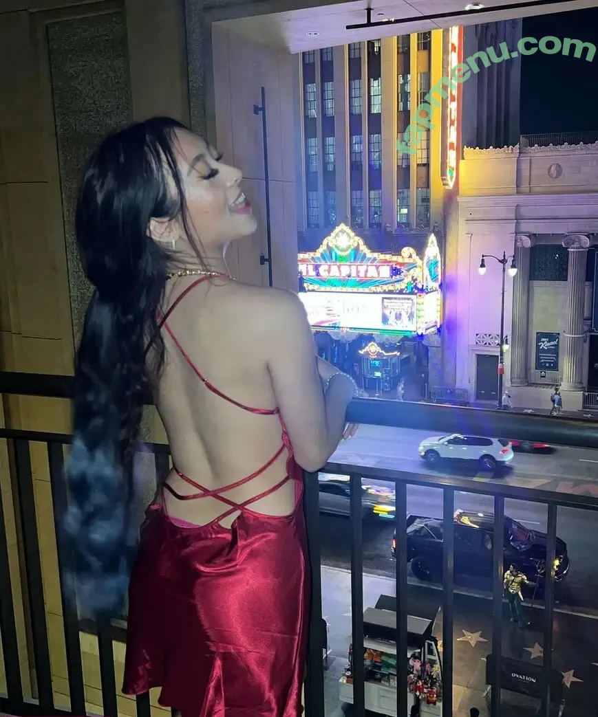 Ynori Nguyen nude photo #0018 (liluzinori / xoxoynori / ynori.nguyen)