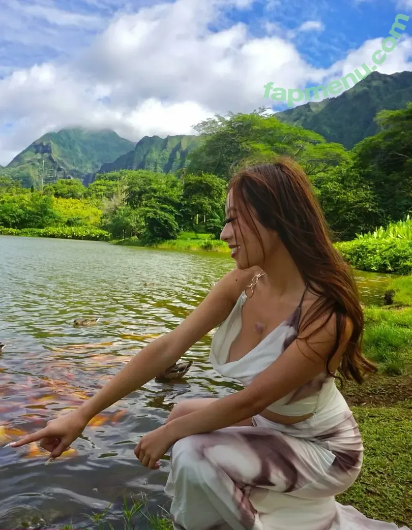 Ynori Nguyen nude photo #0056 (liluzinori / xoxoynori / ynori.nguyen)