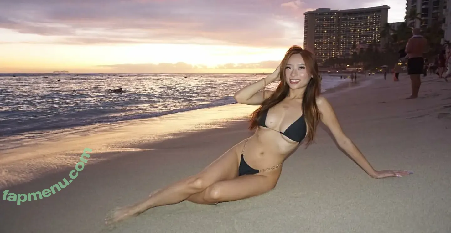 Ynori Nguyen nude photo #0062 (liluzinori / xoxoynori / ynori.nguyen)