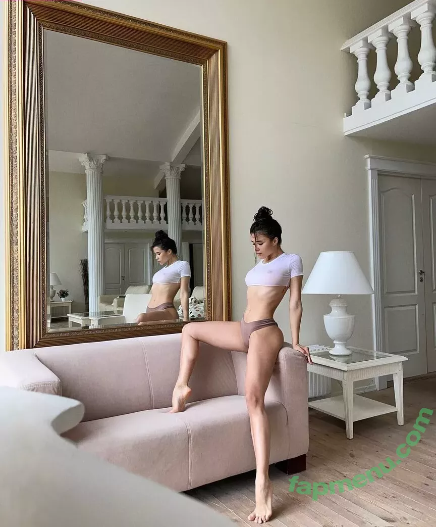 Yoana Nikolova nude photo #0005 (nikolova_y)