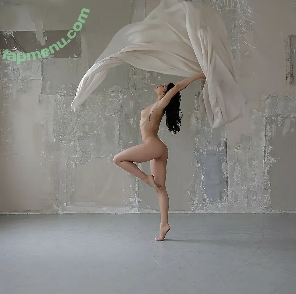 Yoana Nikolova nude photo #0482 (nikolova__y / nikolova_y)