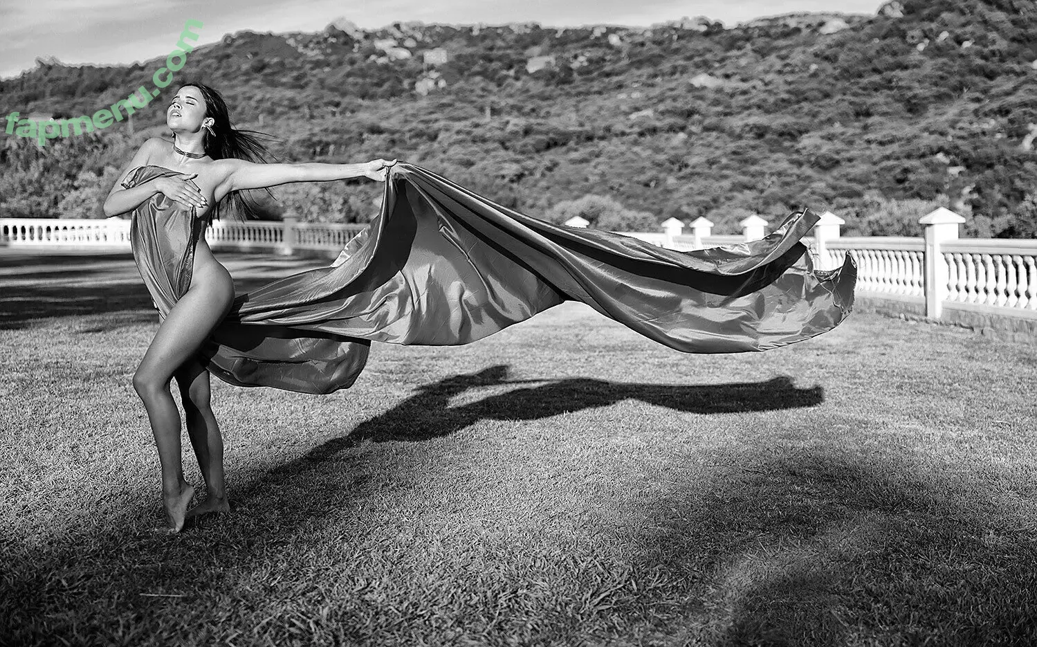 Yoana Nikolova nude photo #0497 (nikolova__y / nikolova_y)