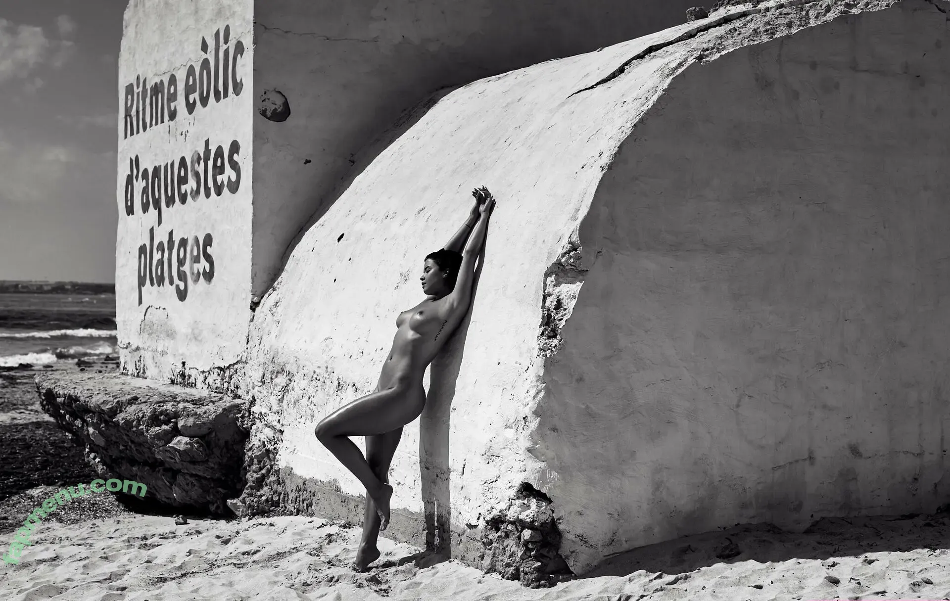 Yoana Nikolova nude photo #0516 (nikolova__y / nikolova_y)