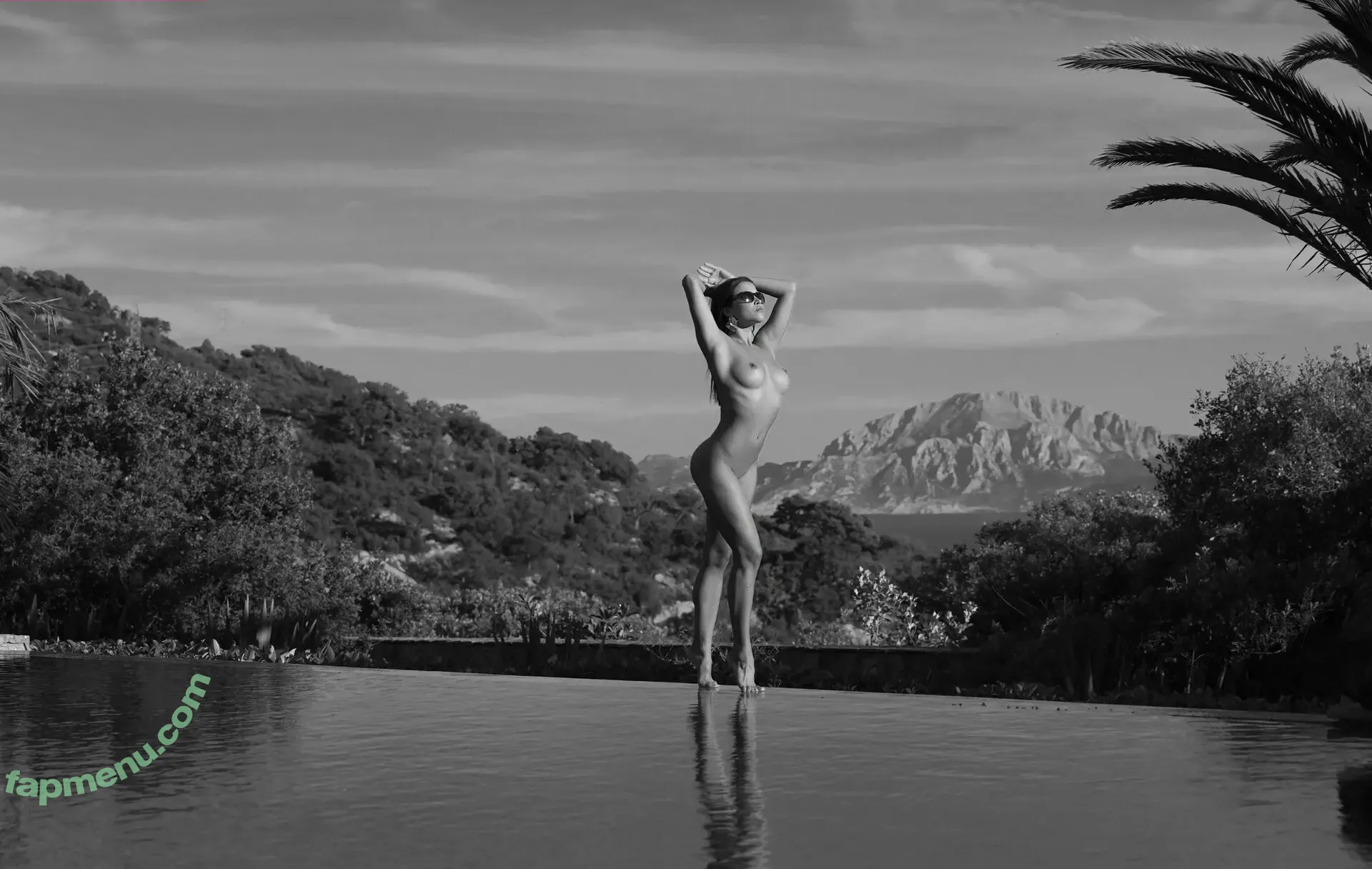 Yoana Nikolova nude photo #0584 (nikolova__y / nikolova_y)