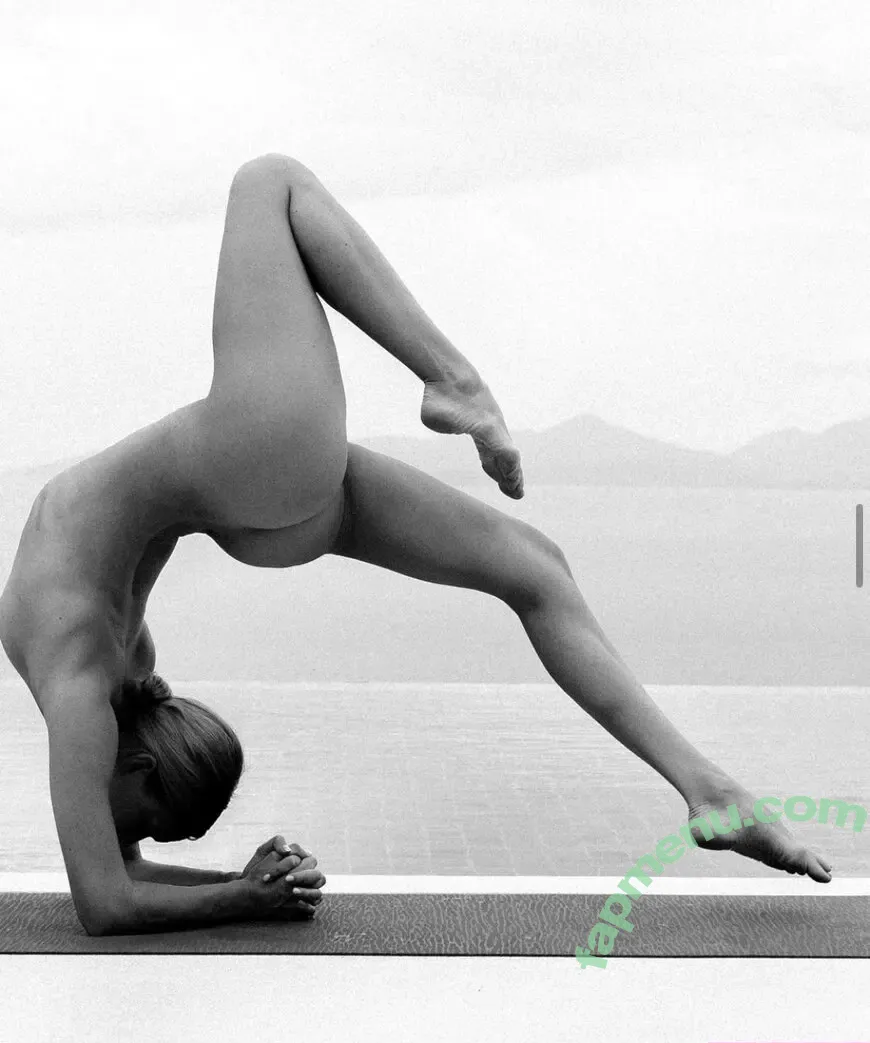 Yogagirl nude photo #0020 (Yogagirl)